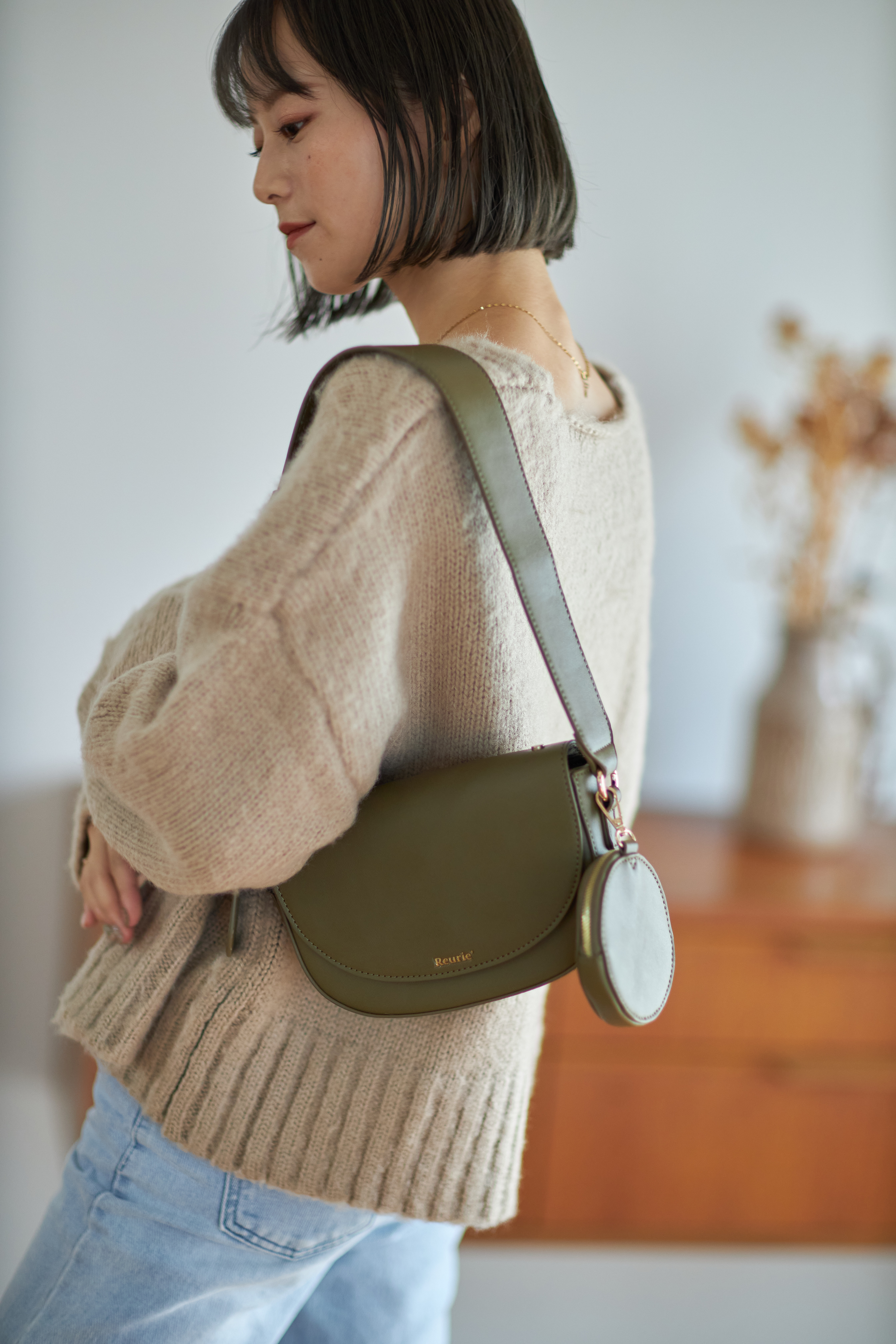 専用‼️新品⭐︎安出品❗️Reurieレウリィハーフムーンショルダーバック