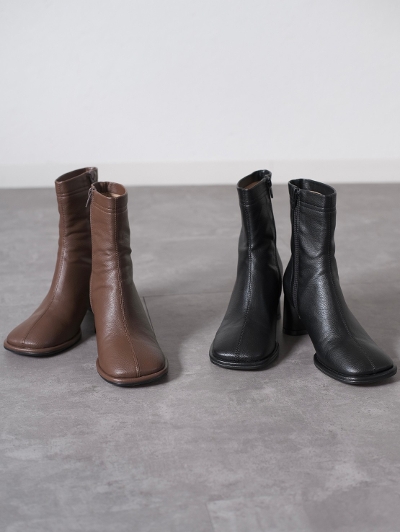 round toe boots