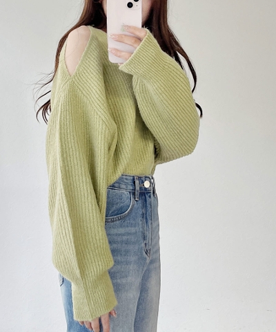 open shoulder knit